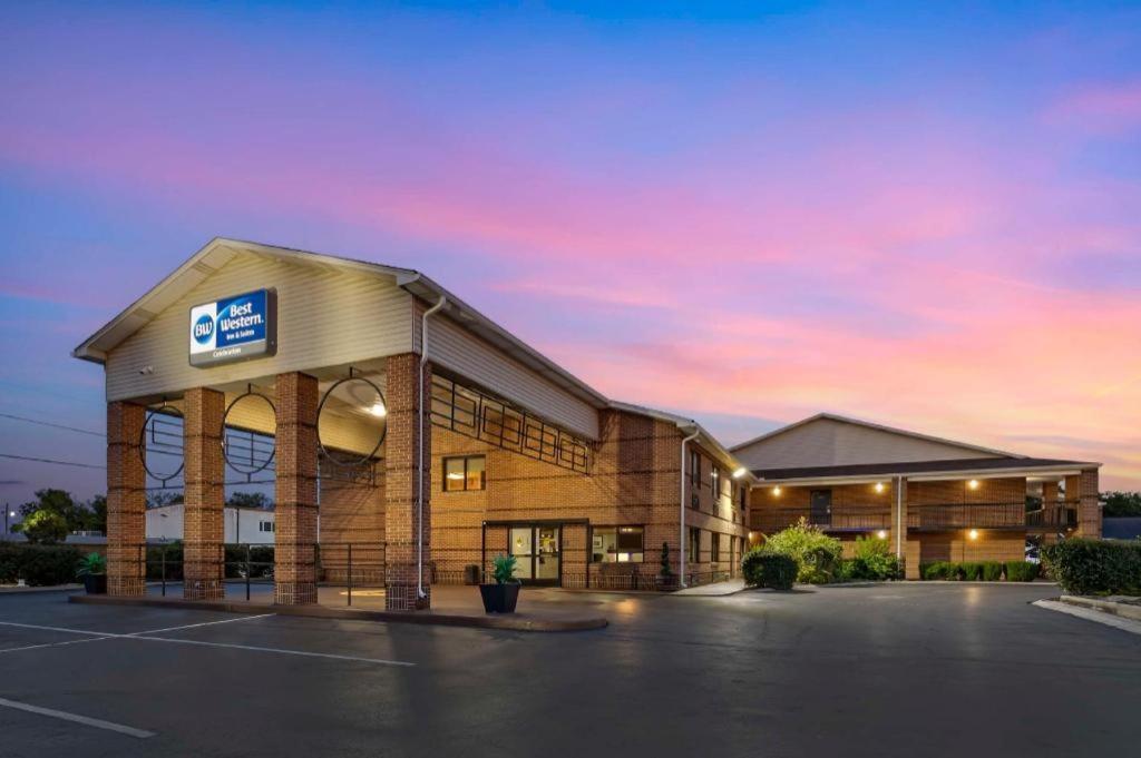 Best Western Shelbyville Inn And Suites Celebration Inn Exterior foto