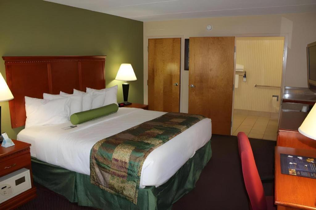 Best Western Shelbyville Inn And Suites Celebration Inn Exterior foto