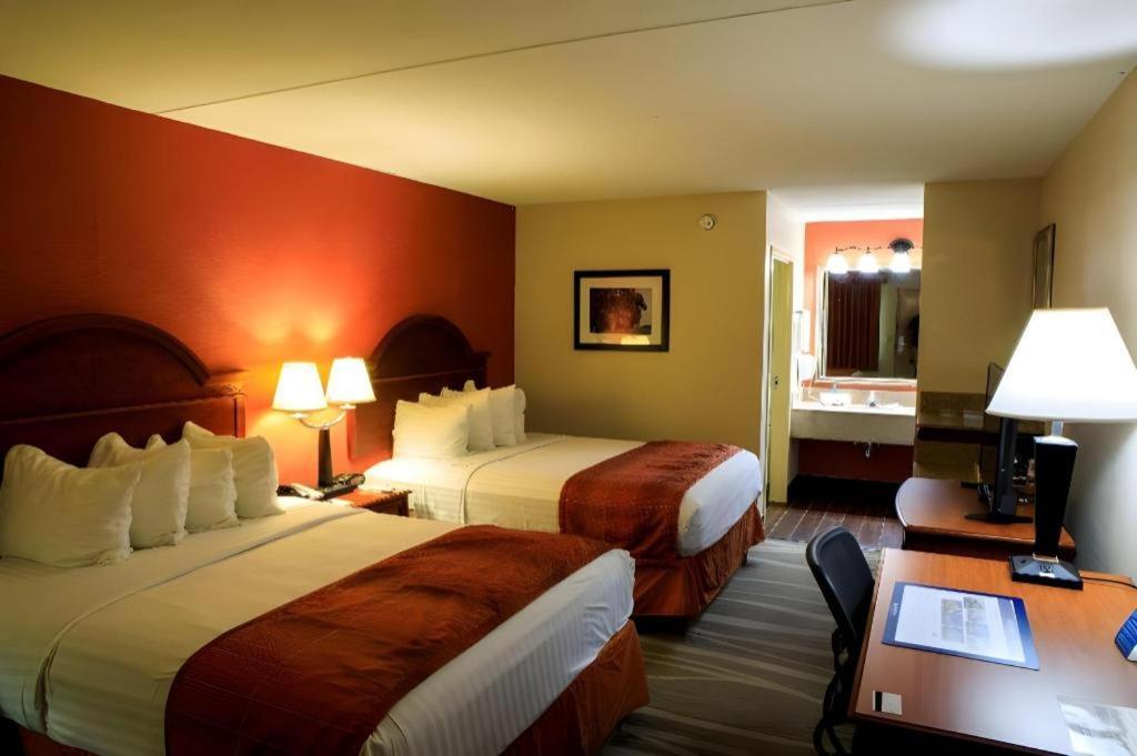 Best Western Shelbyville Inn And Suites Celebration Inn Exterior foto
