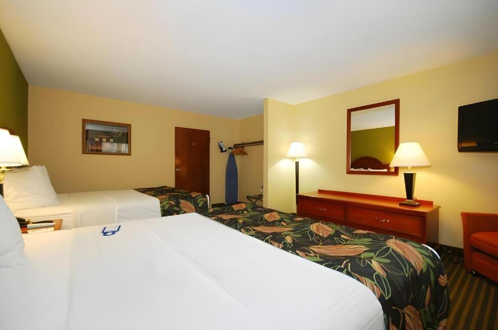 Best Western Shelbyville Inn And Suites Celebration Inn Exterior foto