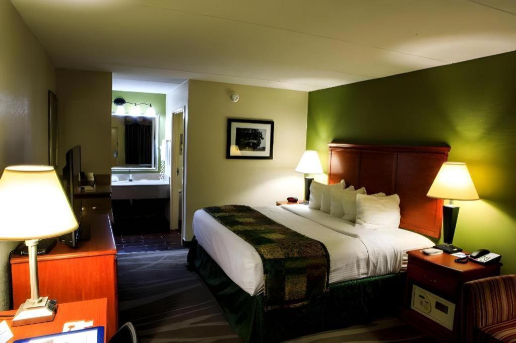 Best Western Shelbyville Inn And Suites Celebration Inn Exterior foto
